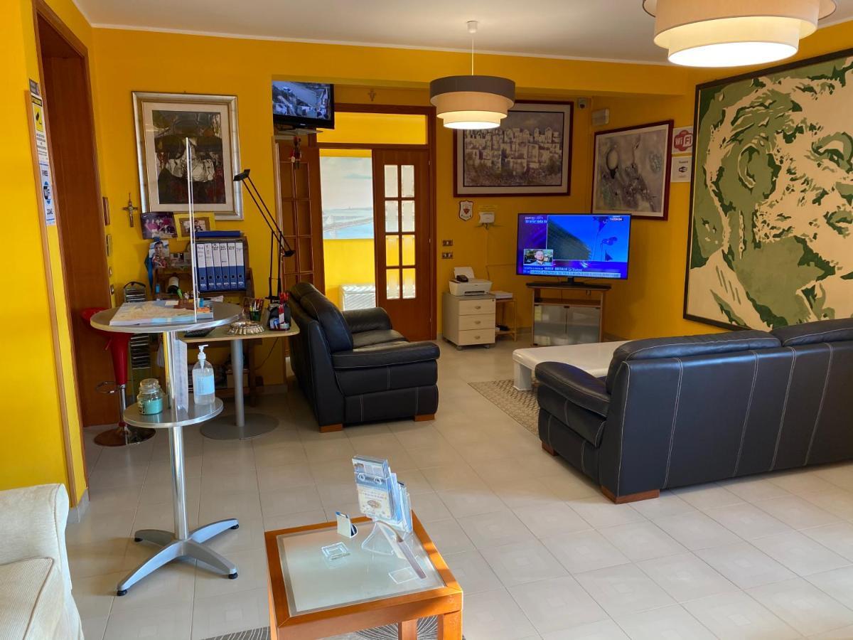 Orlando Vacanze Camere Erice Εξωτερικό φωτογραφία