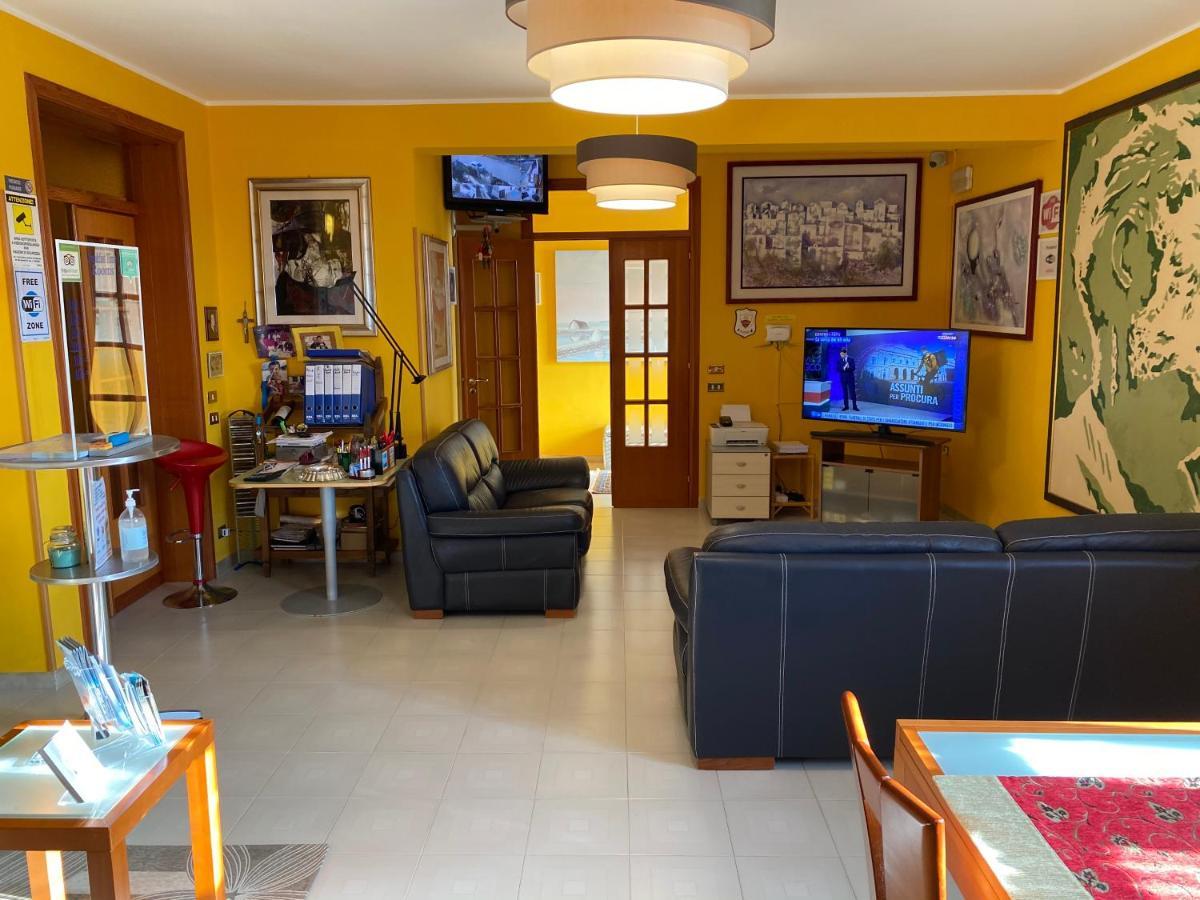 Orlando Vacanze Camere Erice Εξωτερικό φωτογραφία